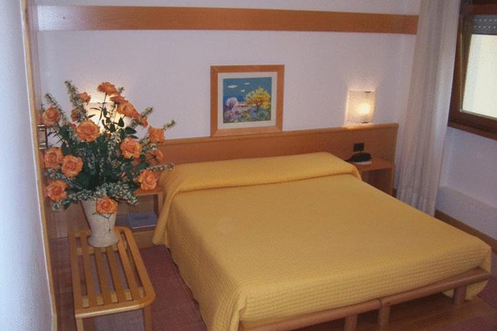 Albergo Benito Ponte nellʼAlpi Exterior foto